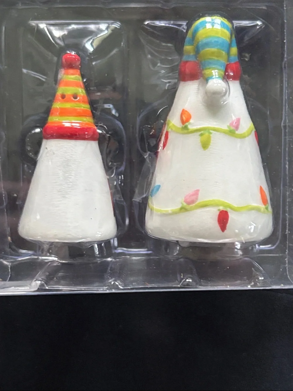 Crate&Barrel Snowman Ceramic Cream & Sugar and Salt & Pepper Shaker Set